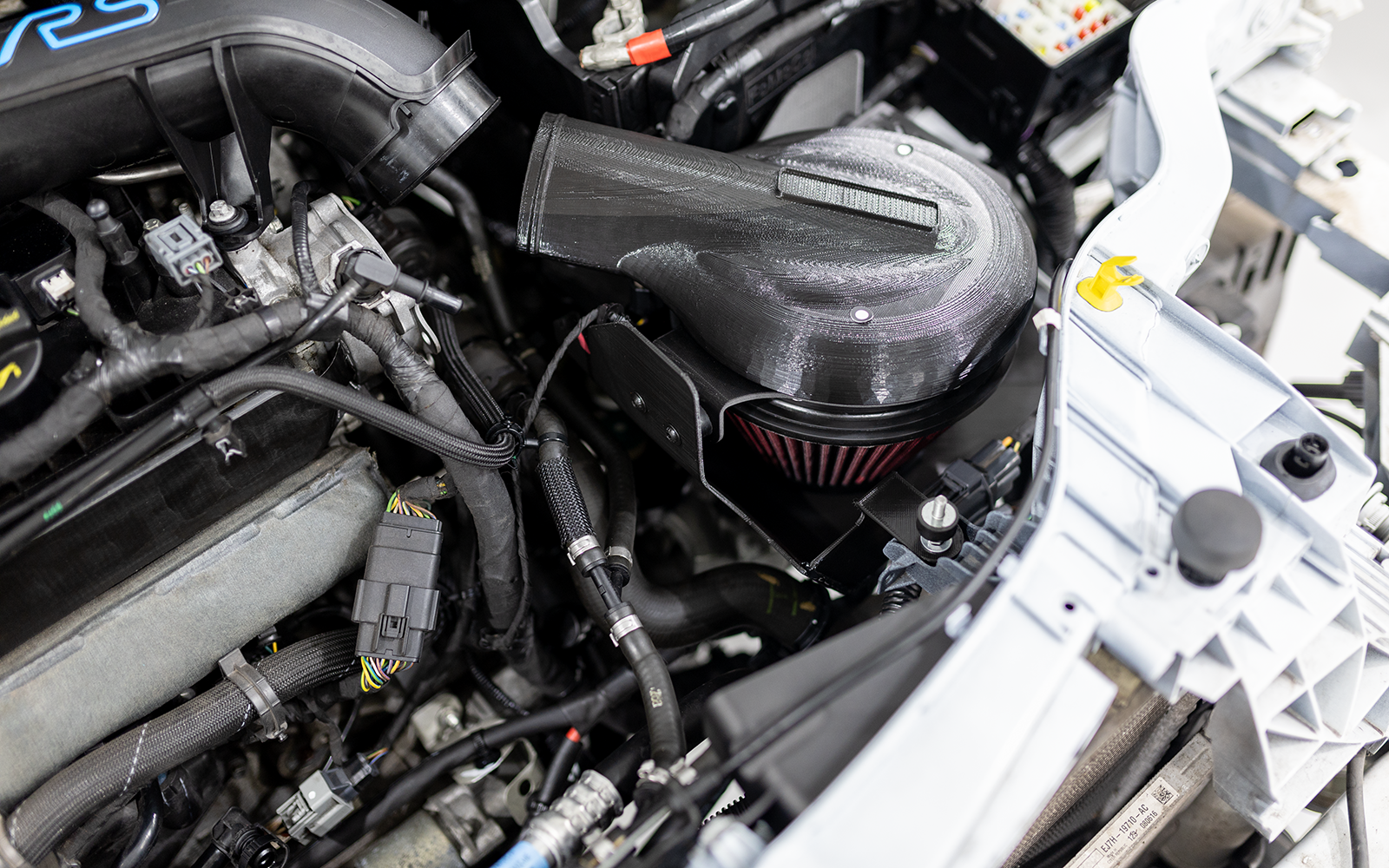 SPOTLIGHT - FOCUS RS INTAKE