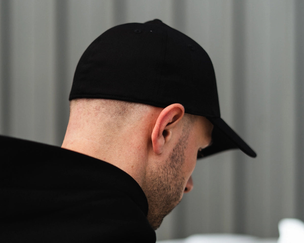 09D Black Performance Flexfit Cap