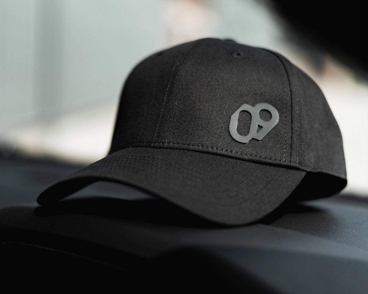 09D Black Performance Flexfit Cap